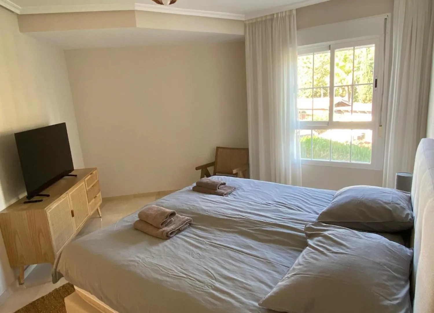 First Line Beach Beautiful And Bright Home Marbella 0*,  İspanya